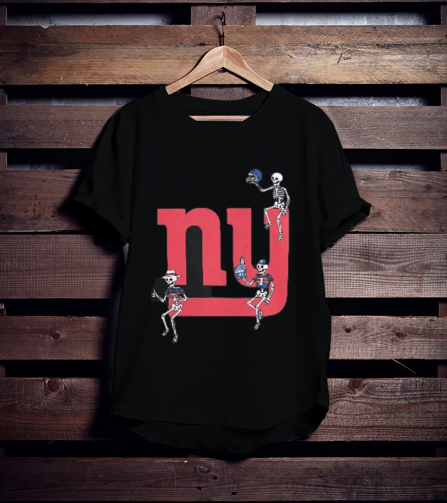 New York Giants Skeletons Dance With Football Helmets T-Shirt