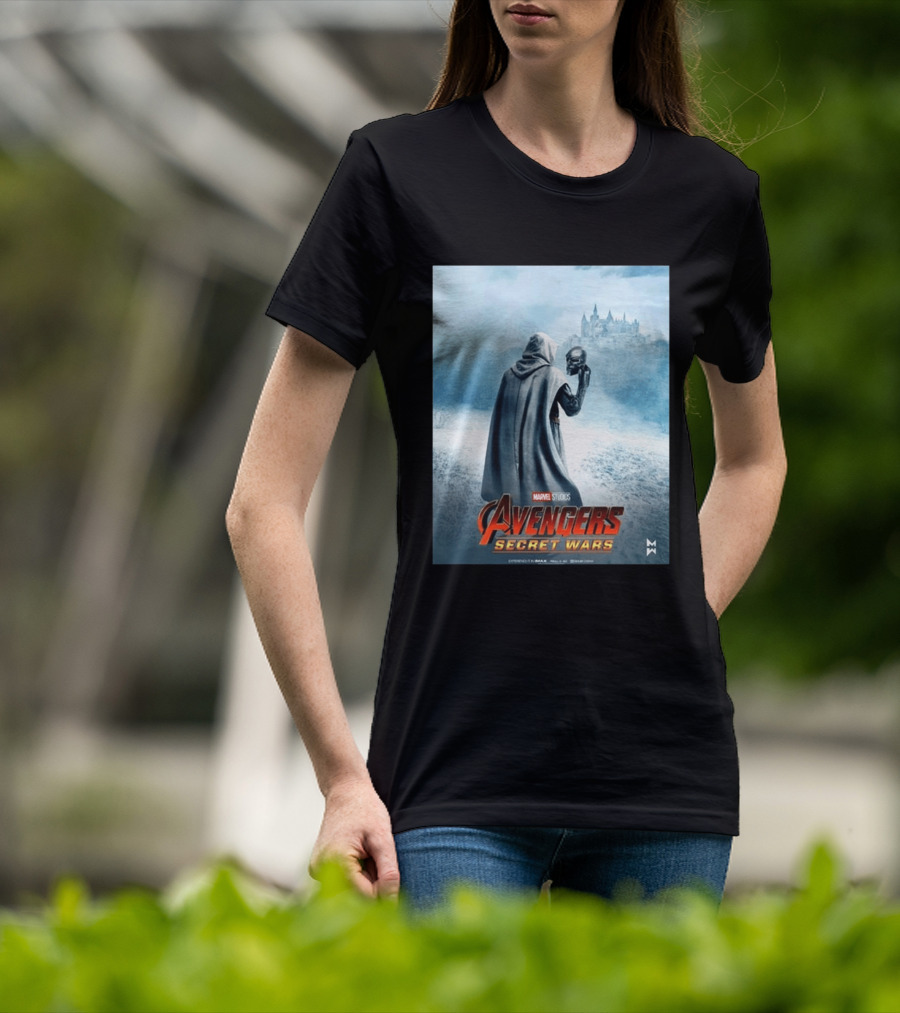 Marvel Studios Avengers Secret Wars Doctor Doom Hooded Villain Castle T-Shirt