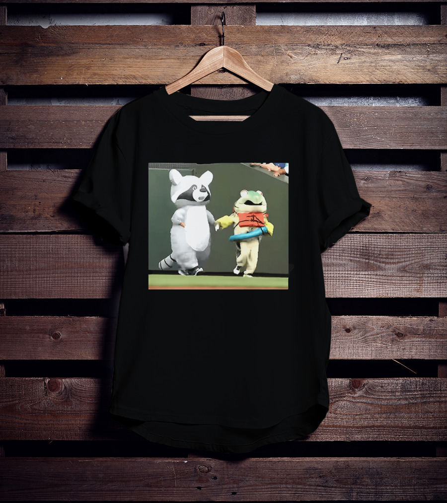 Seattle Mariners Mascots Jimothy Vs Humpy Salmon Running Event T-Shirt
