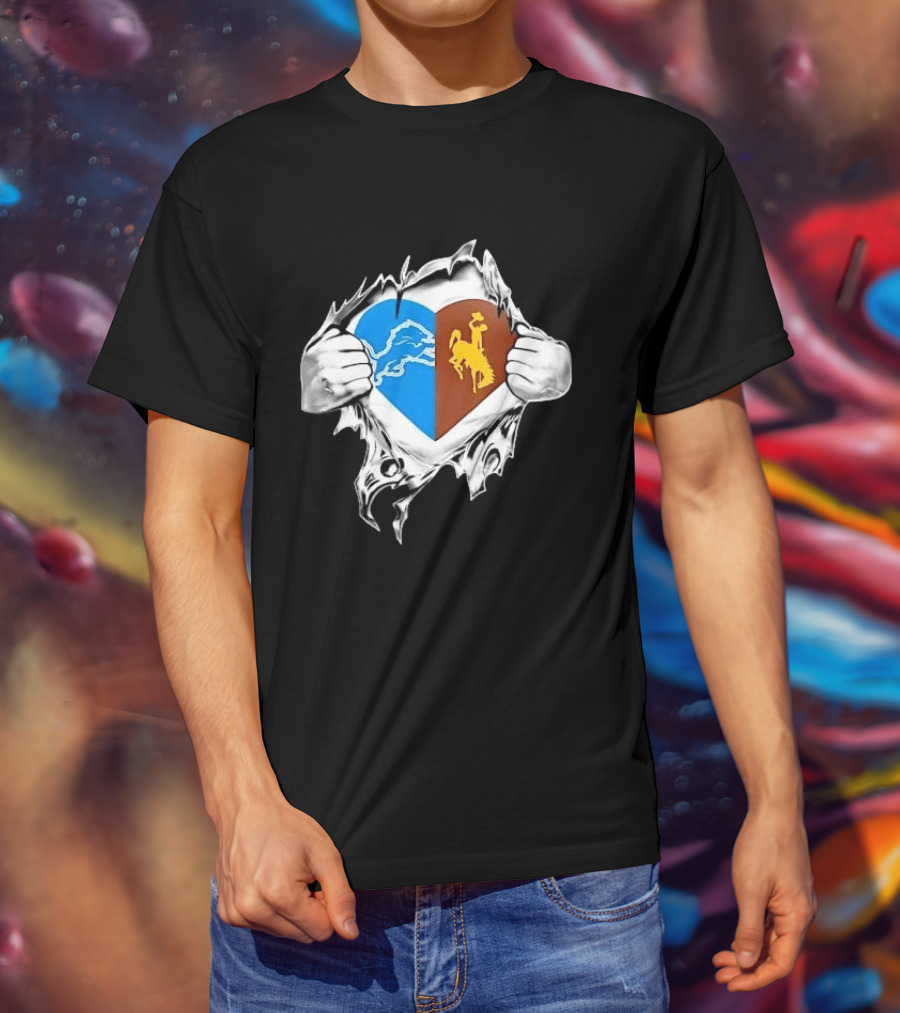 Detroit Lions Wyoming Cowboys Heart Ripped Skin T-Shirt