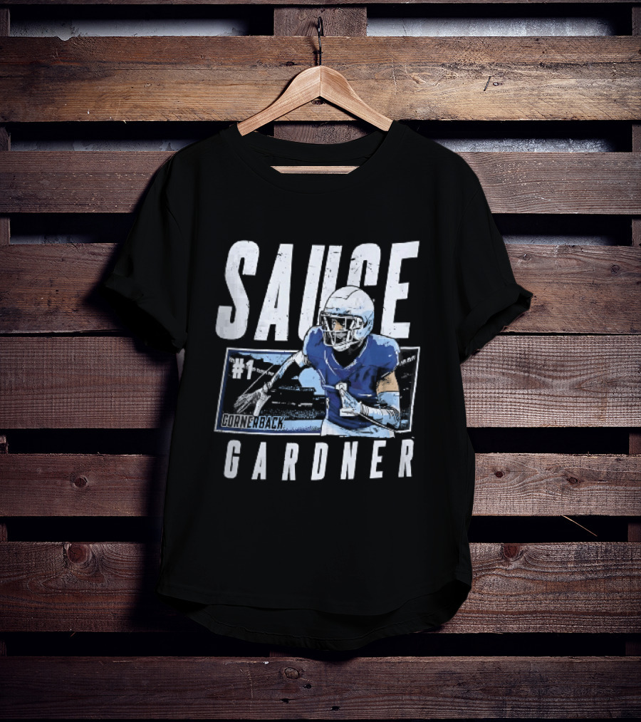 Sauce Gardner Cornerback Football Player Pose Distressed Frame T-Shirt