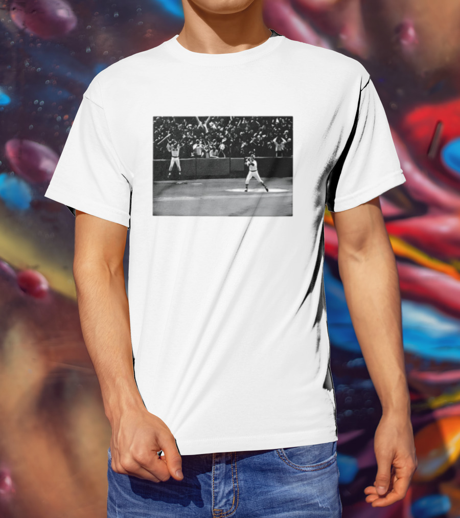 Carlton Fisk No 27 Boston Red Sox Baseball Iconic Home Run Moment T-Shirt