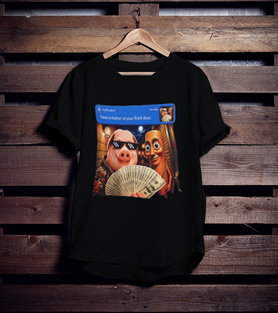 Notification Meme Pig And Wooden Man With Money Motion Alert T-Shirt