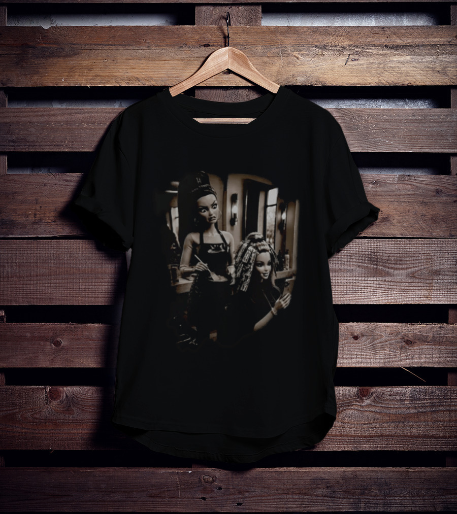 Salon Doll Face Hairdresser And Client T-Shirt