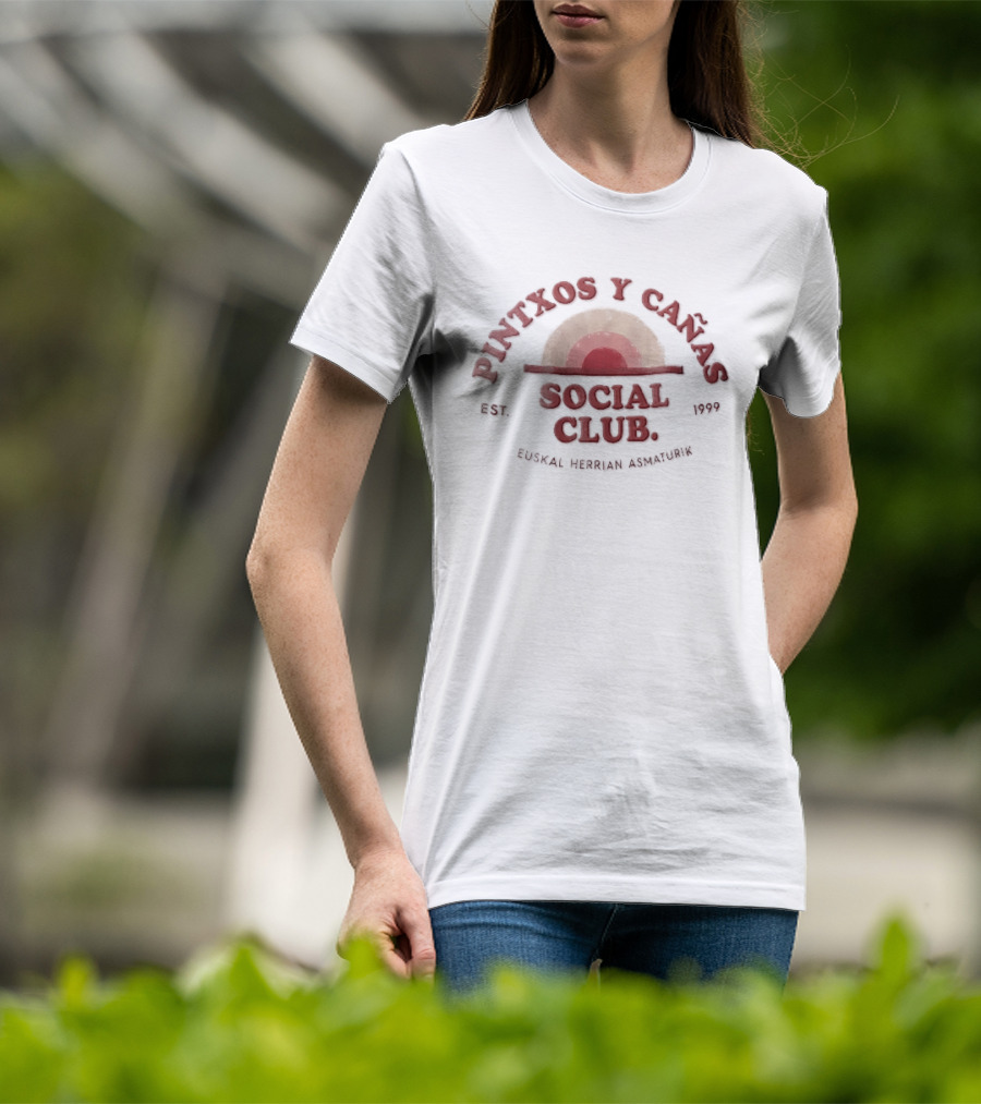 Pintxos Y Canas Social Club Est 1999 Euskal Herrian Asmaturik Sunrise Concentric Arches T-Shirt