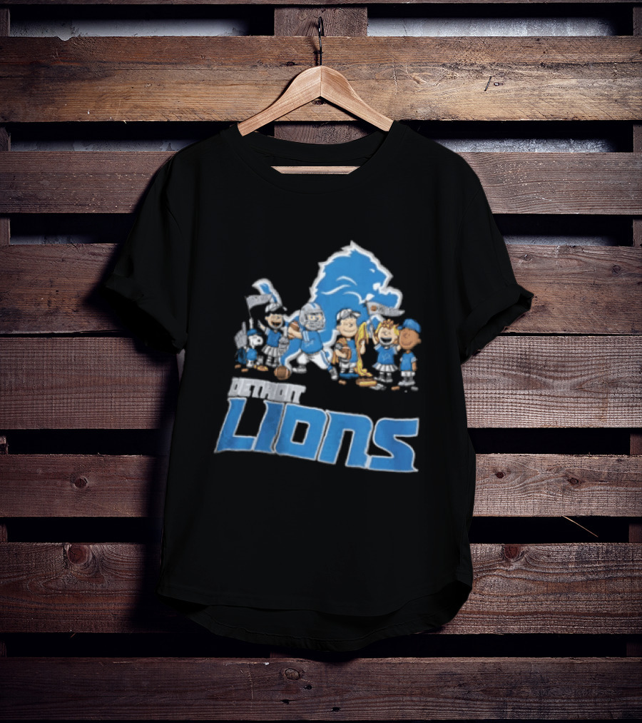 Detroit Lions Charlie Brown Lucy Van Pelt Snoopy Cartoon Football Team T-Shirt