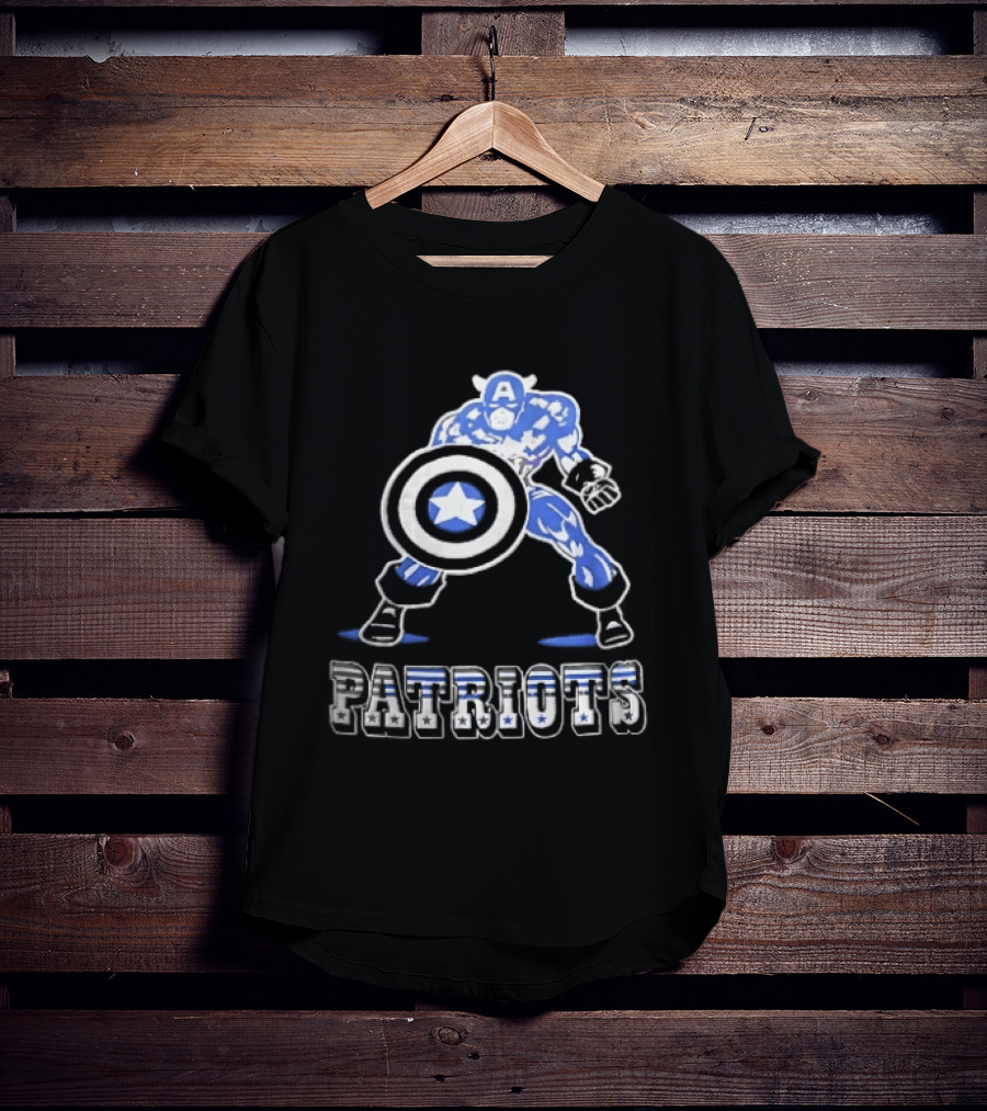 Patriots Stars And Stripes Captain Crouch Holding Shield T-Shirt