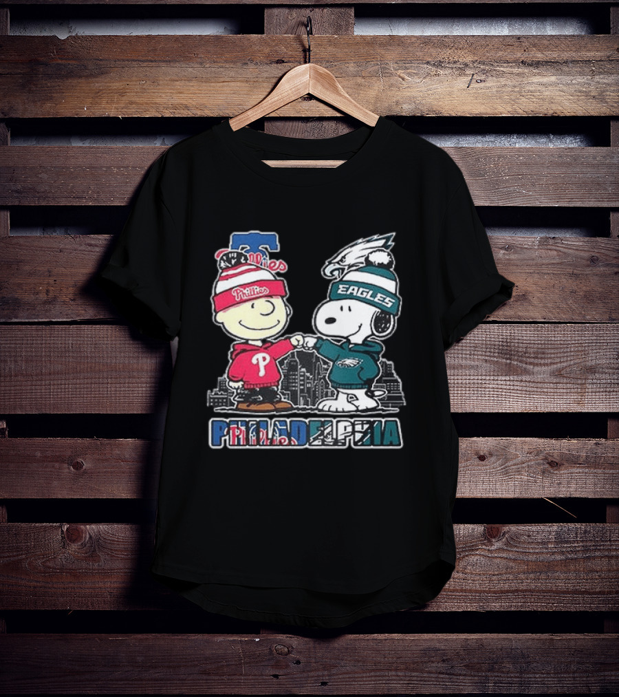 Phillies Eagles Fans Snoopy Philadelphia Collaboration T-Shirt