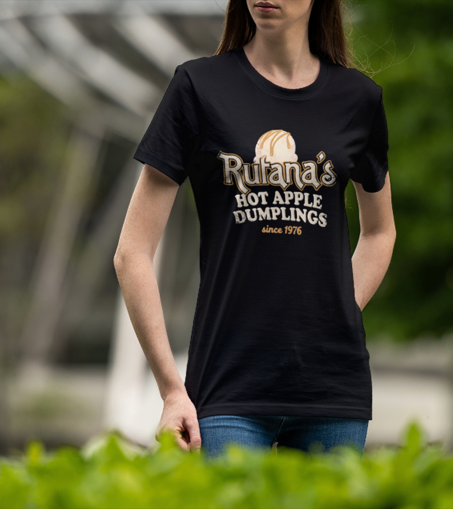 Rutana's Hot Apple Dumplings Since 1976 Dessert Caramel Scoop T-Shirt