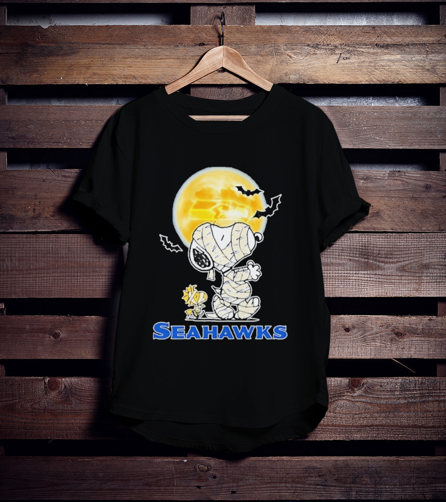 Seattle Seahawks Snoopy Mummy Halloween Moon T-Shirt