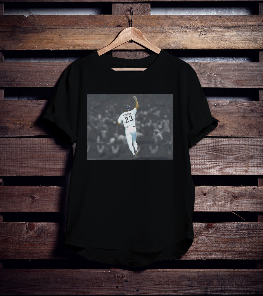 Kirk Gibson 23 Los Angeles Dodgers Baseball Celebration Iconic Moment T-Shirt