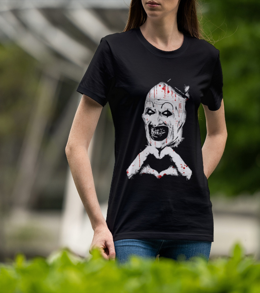 Terrifying Clown With Creepy Heart Hands And Bloody Accents T-Shirt