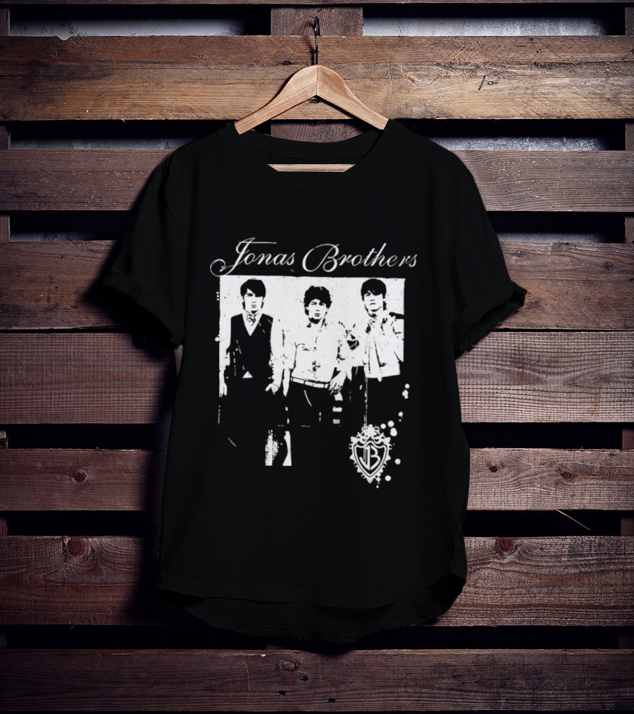 Jonas Brothers Tour Music Iconic Band Concert Memorabilia T-Shirt