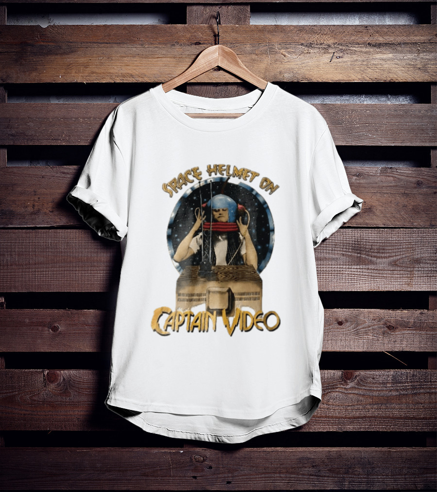 Space Helmet On Captain Video Retro Sci Fi Adventure T-Shirt