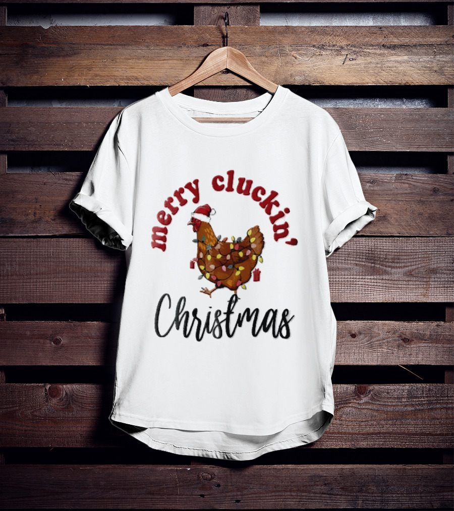 Merry Cluckin Christmas Chicken Santa Hat Colorful String Lights T-Shirt