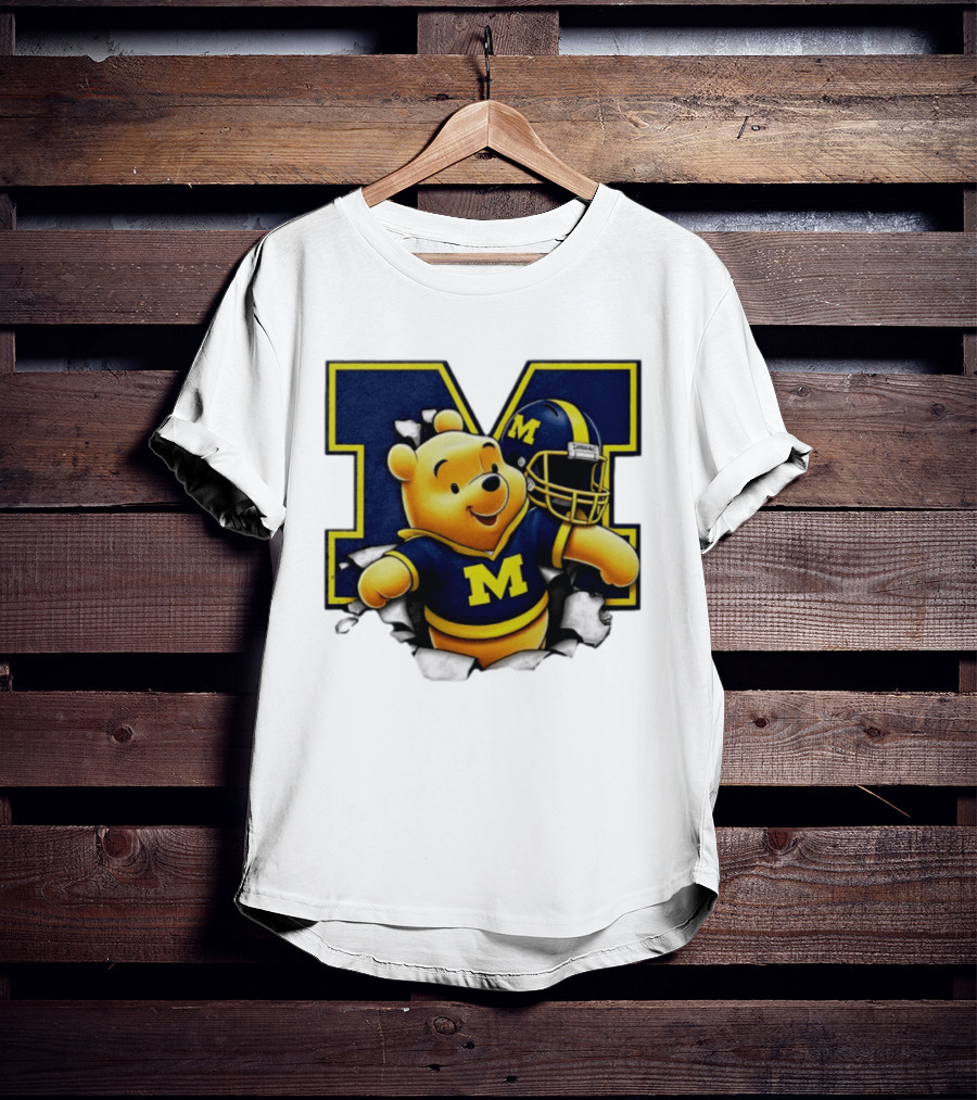 Winnie The Pooh Michigan Wolverines Football M Helmet T-Shirt