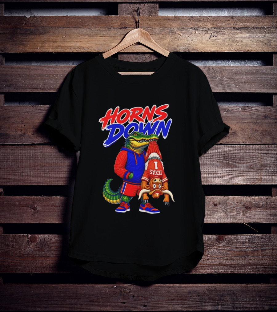 Horns Down Florida Gators Holding Texas Longhorns T-Shirt