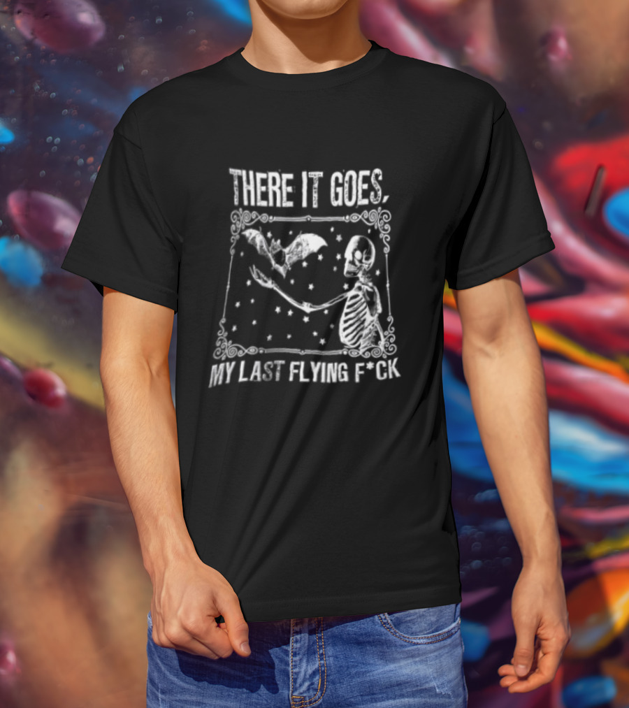 There It Goes My Last Flying F'ck Skeleton Bat Retro Vintage Halloween T-Shirt