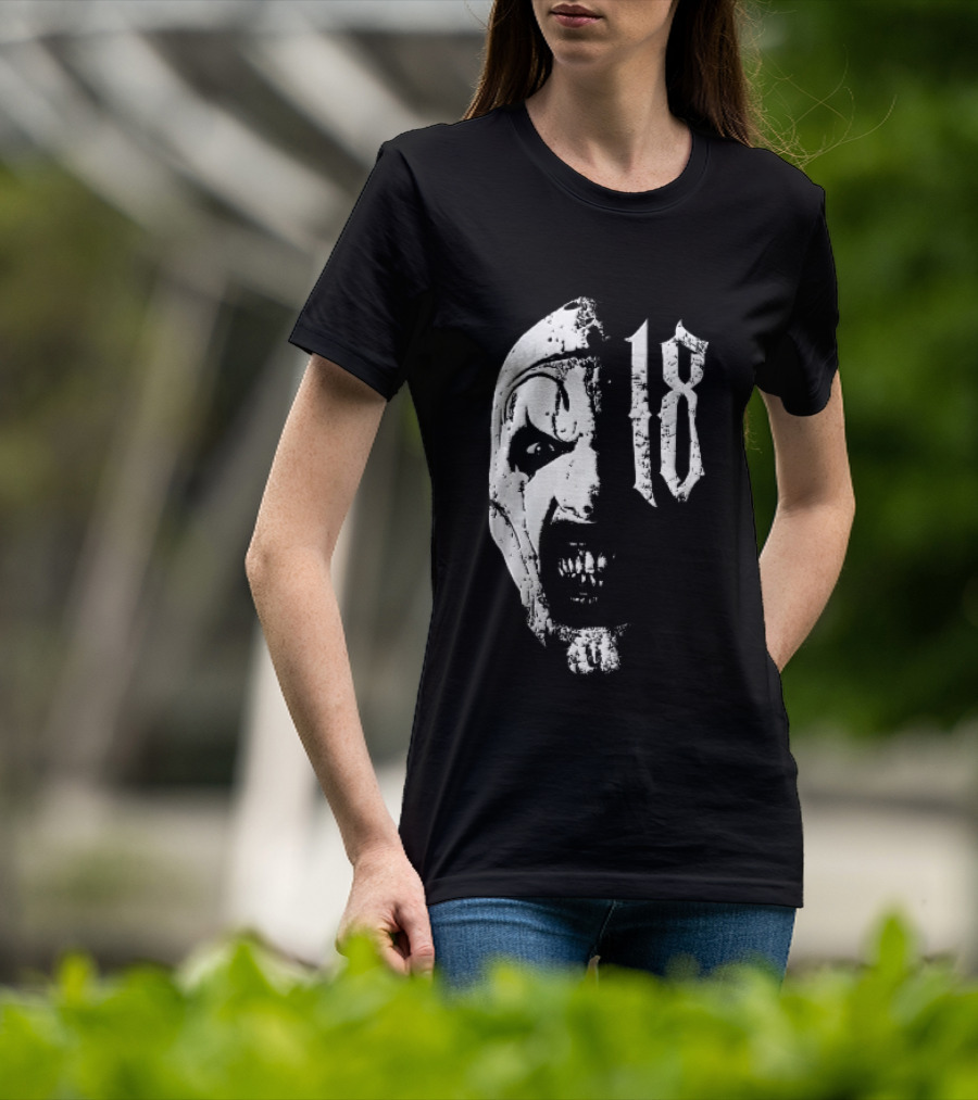 18 Terrifier Clown Distressed Half Face Screaming T-Shirt