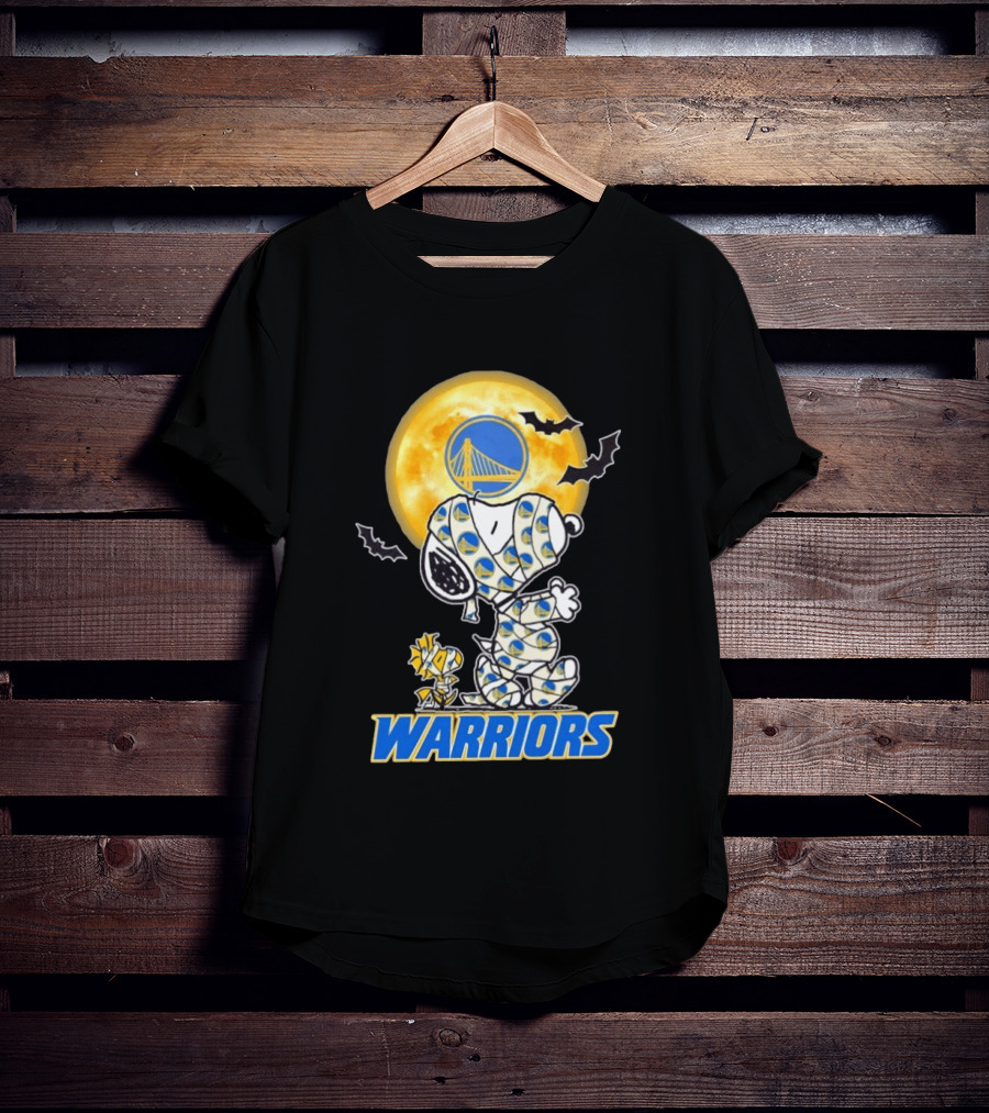 Golden State Warriors Snoopy Woodstock Mummy Halloween Moon Bats T-Shirt