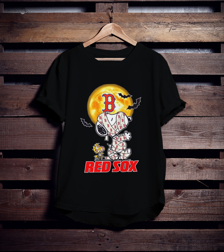 Boston Red Sox Halloween Snoopy Woodstock Mummy Cosplay Moon Bats T-Shirt