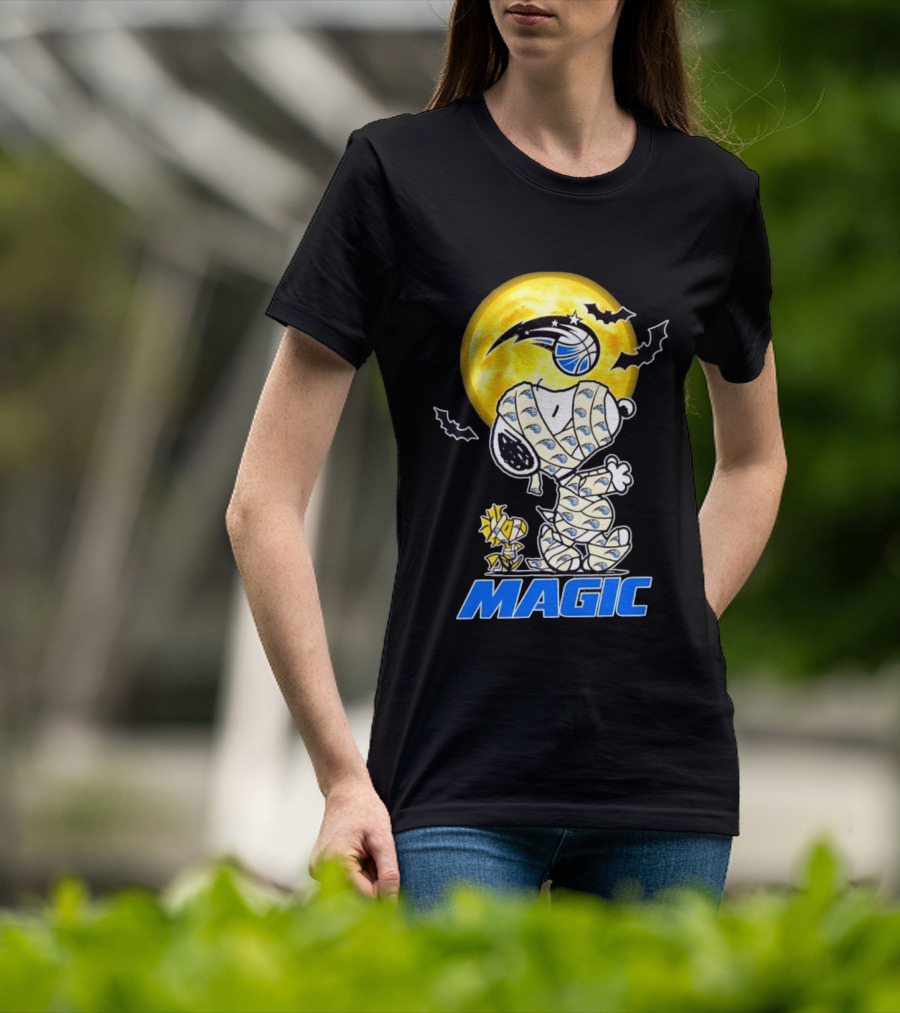Orlando Magic Snoopy Woodstock Halloween Mummy Cosplay With Moon And Bats T-Shirt