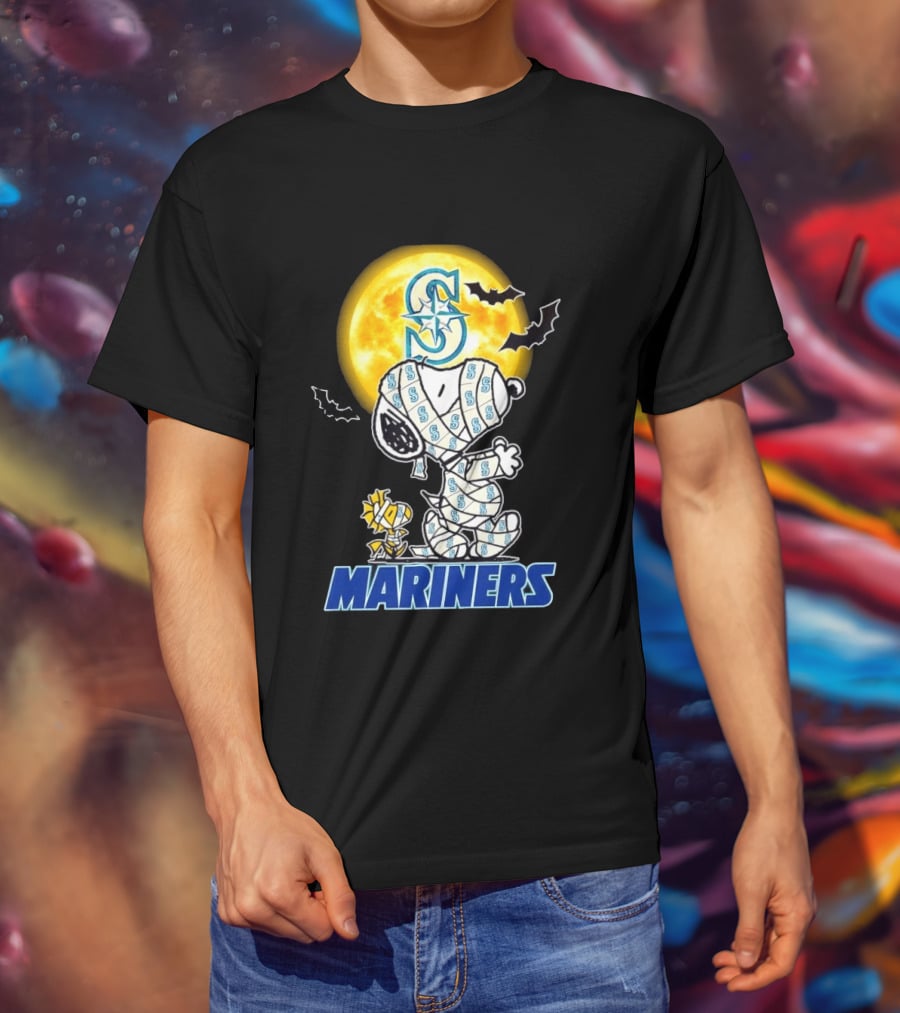 Seattle Mariners Snoopy Woodstock Halloween Mummy Cosplay Full Moon Bats T-Shirt