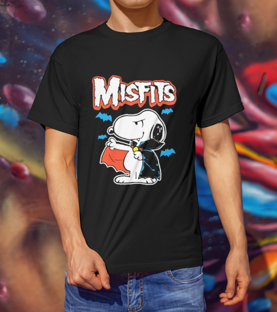 Misfits Snoopy Vampire Halloween Blue Bats Cloak T-Shirt