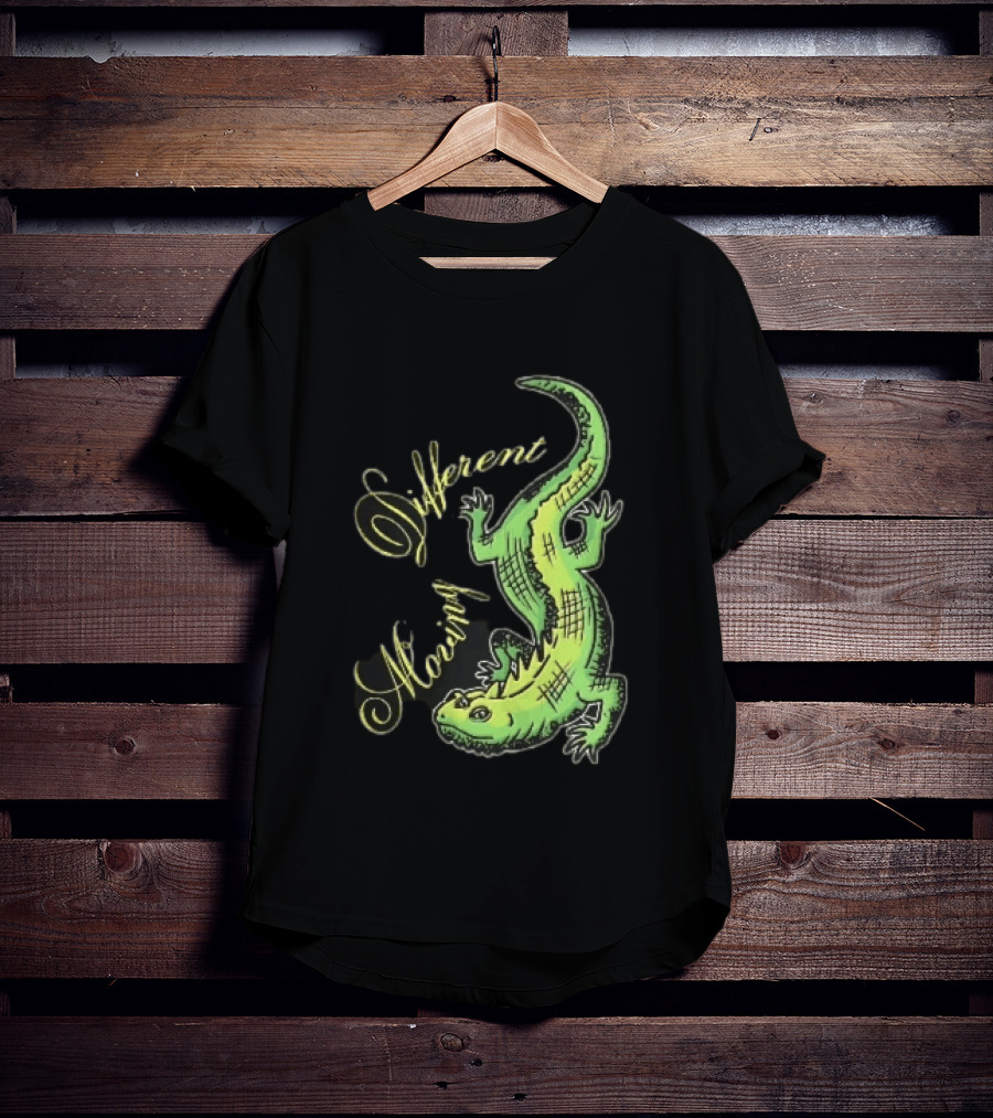 Different Moving Green Lizard Iguana Line Sketch T-Shirt