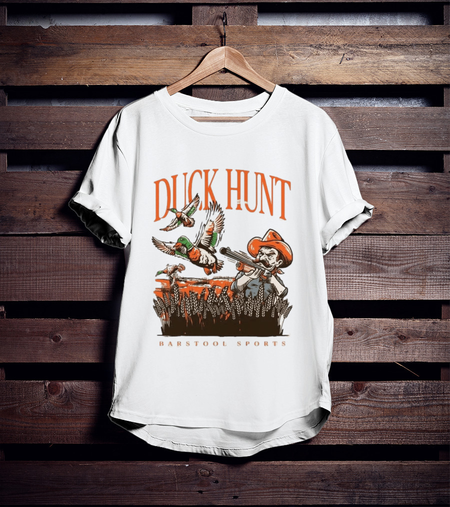 Duck Hunt Barstool Sports Vintage Hunting Scene T-Shirt