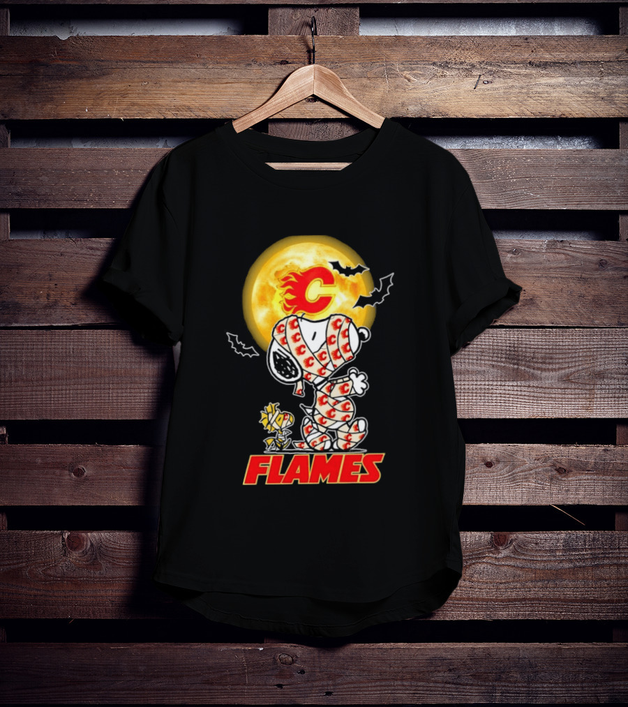 Flames Halloween Snoopy Woodstock Mummy Cosplay Calgary C Bat Moon T-Shirt