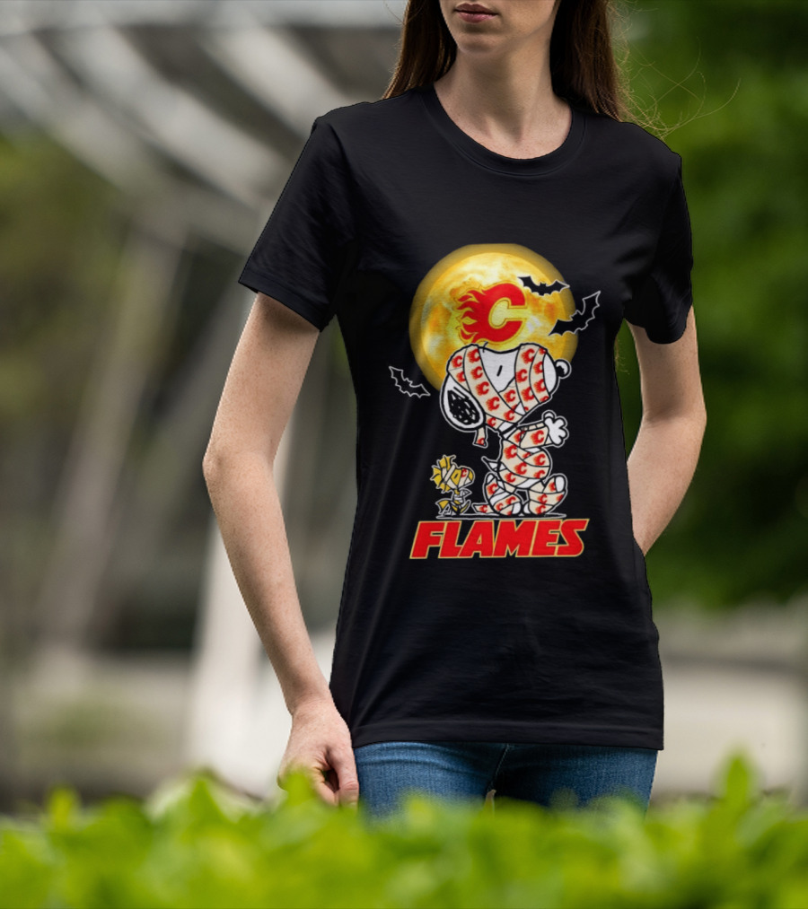 Flames Halloween Snoopy Woodstock Mummy Cosplay Calgary C Bat Moon T-Shirt