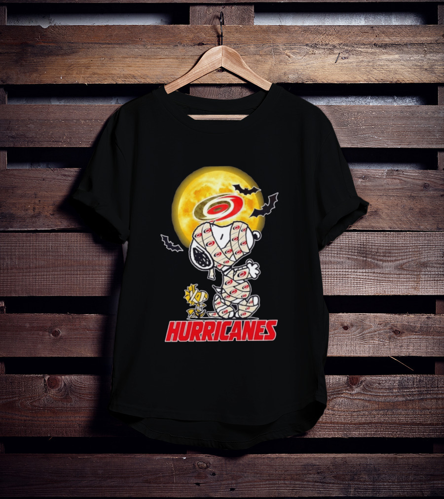 Carolina Hurricanes Snoopy Woodstock Mummy Halloween Moon Bats T-Shirt