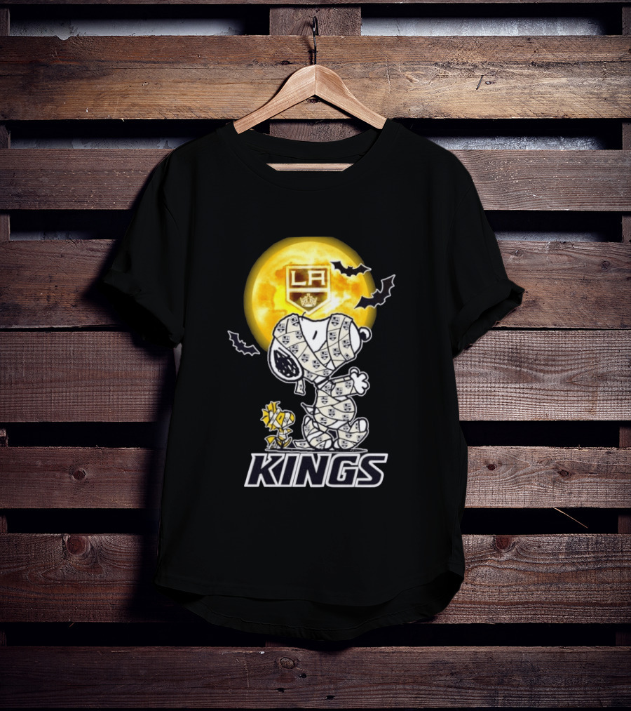 Los Angeles Kings Snoopy Woodstock Mummy Halloween Moon T-Shirt