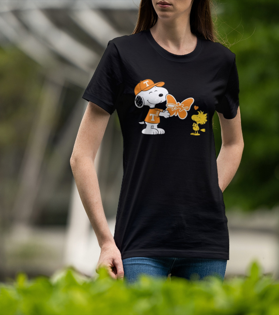 Snoopy Tennessee Volunteers Dolly Parton Woodstock Butterfly T-Shirt