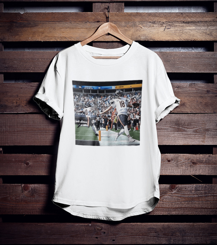Chicago Bears Caleb Williams Rome Odunze Players Photo NFL Football Action T-Shirt