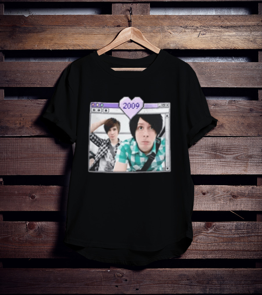 2009 Pixel Heart Icon Dan Howell Phil Lester In Computer Window T-Shirt