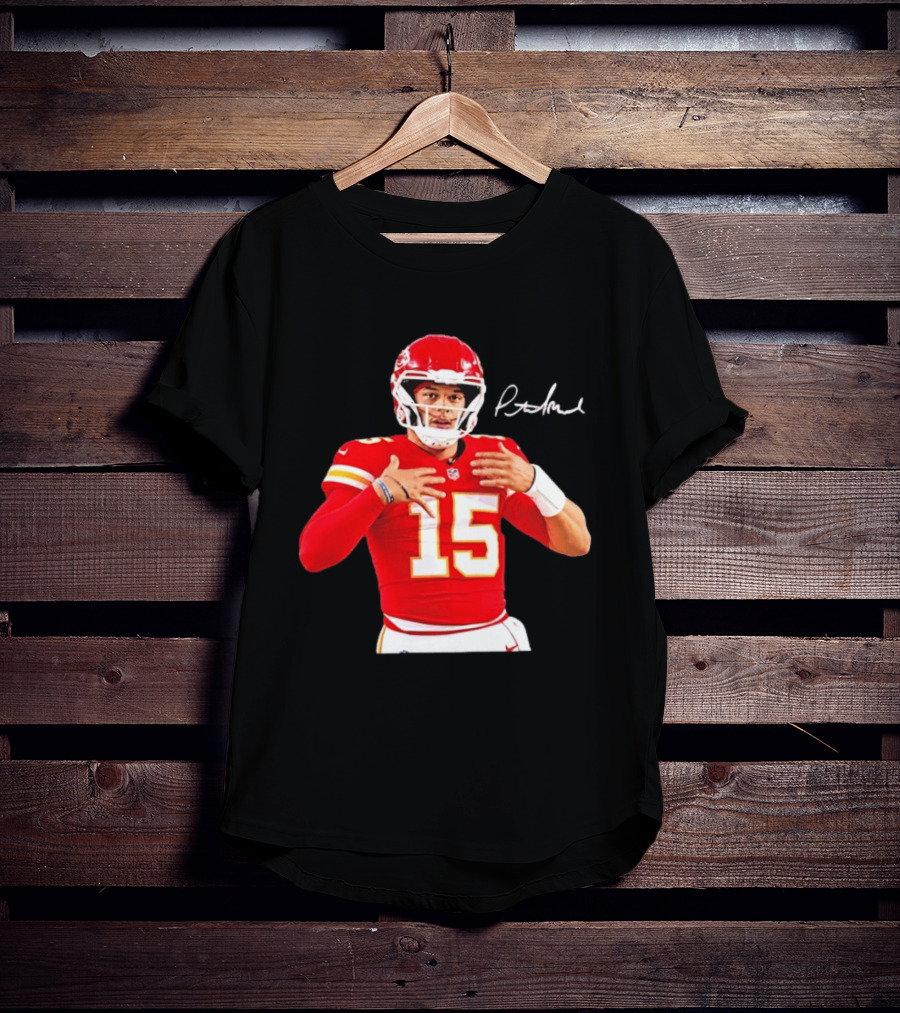 Patrick Mahomes Kansas City Chiefs Number 15 Autograph NFL Quarterback T-Shirt