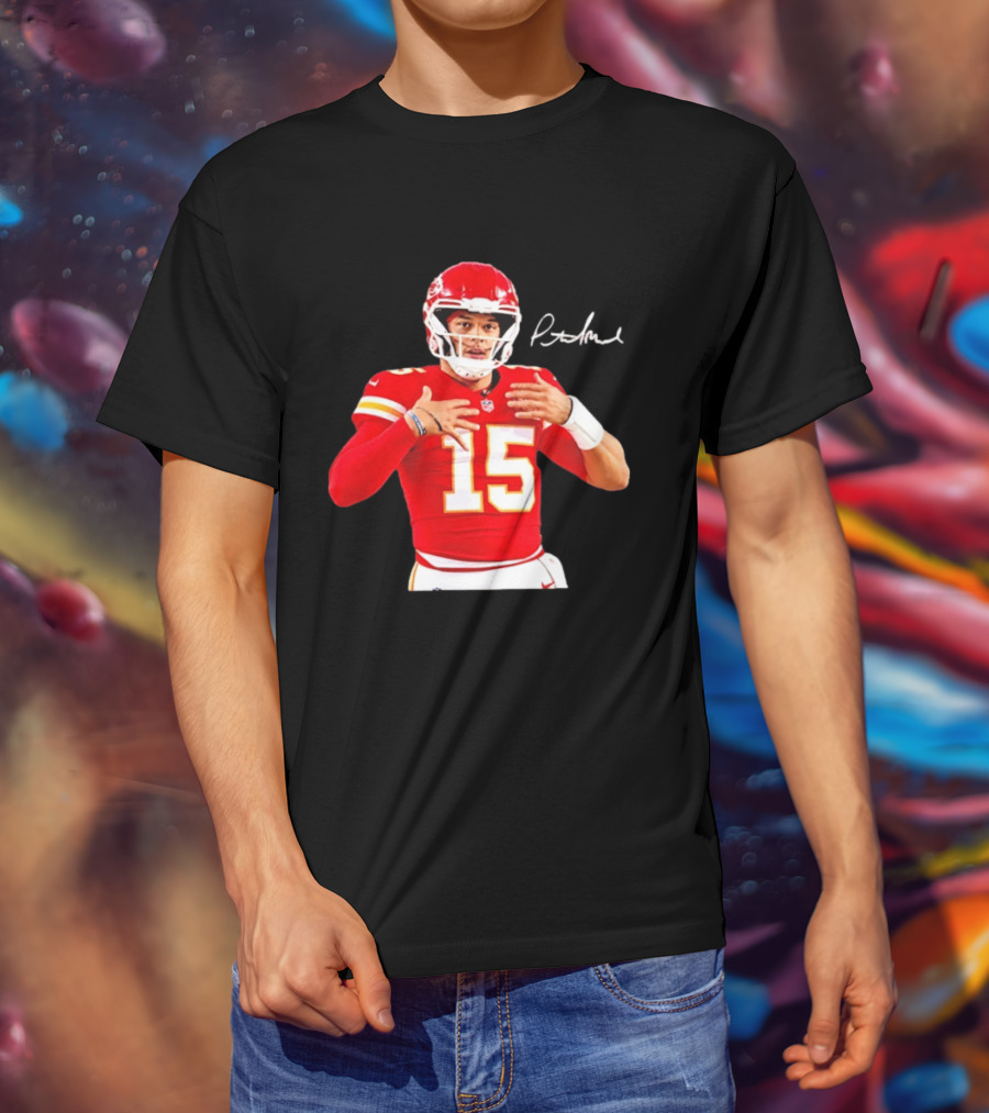 Patrick Mahomes Kansas City Chiefs Number 15 Autograph NFL Quarterback T-Shirt