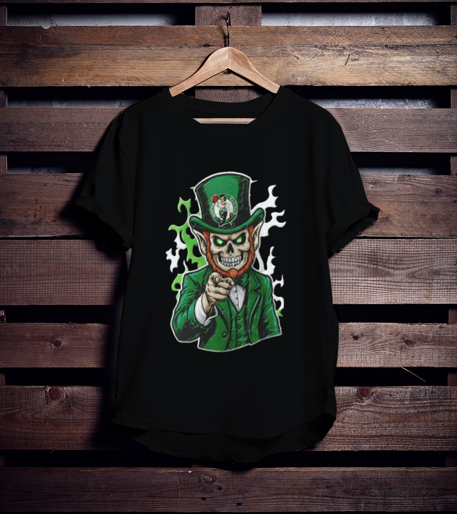Boston Celtics Skull Leprechaun Pointing Distressed Flag Basketball Fan T-Shirt
