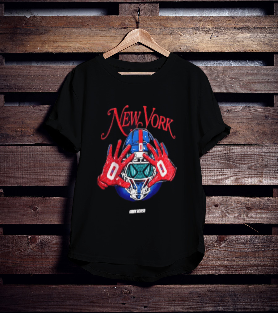New York Dark Horse Helmet Spider Man Gloves T-Shirt