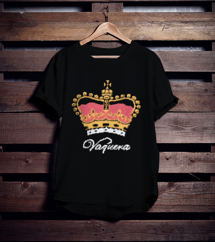 Vaquera Script British Royal Crown Red Gold White Knit T-Shirt