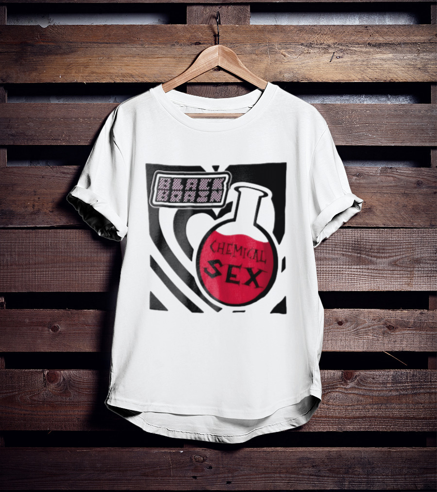 Black Brain Chemical Sex Halftone Heart Flask T-Shirt