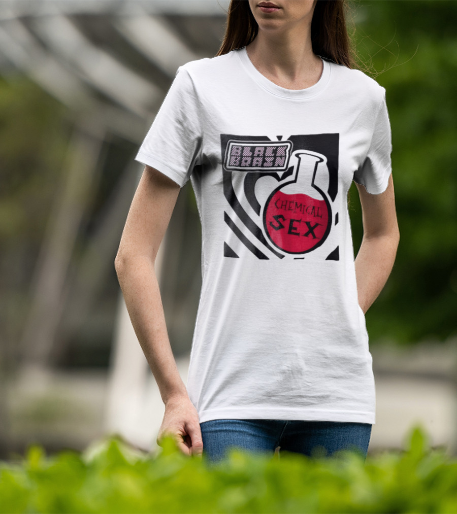 Black Brain Chemical Sex Halftone Heart Flask T-Shirt
