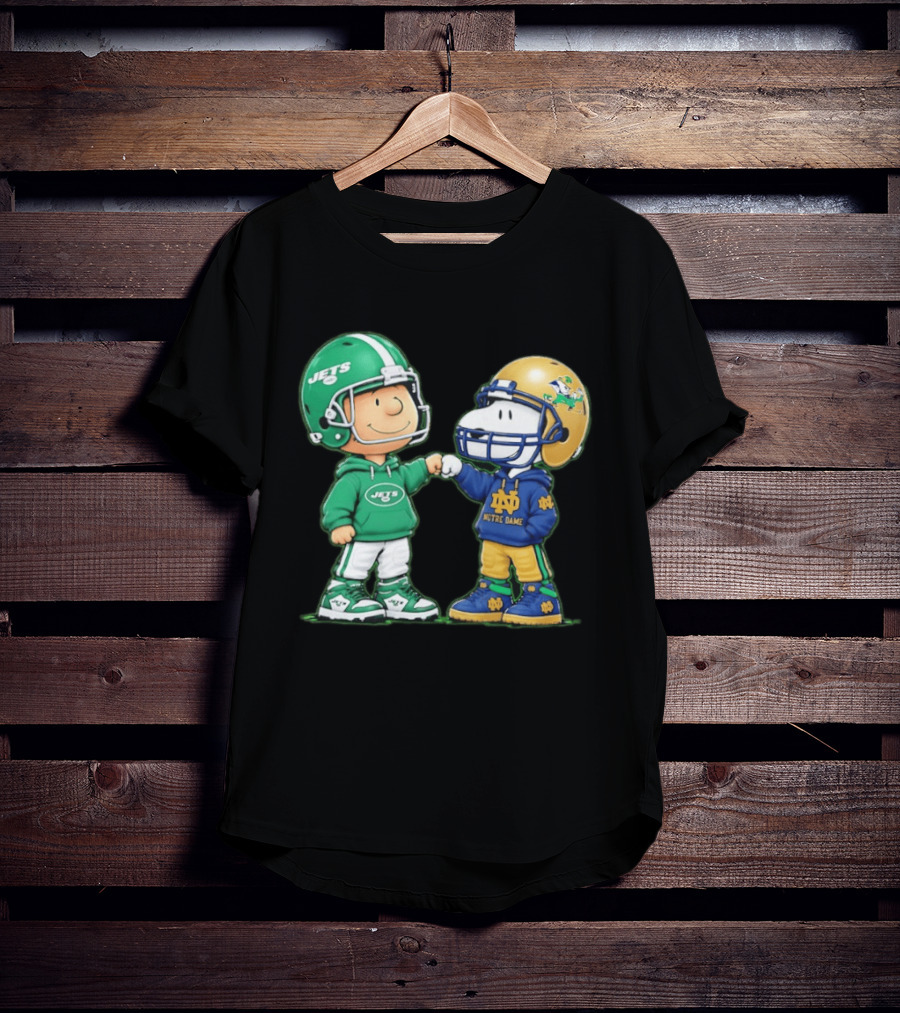 Charlie Brown Jets Snoopy Notre Dame Fist Bump T-Shirt