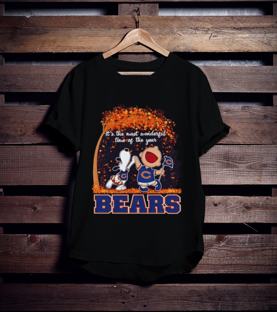 Snoopy Charlie Brown Dancing Chicago Bears Most Wonderful Time Of The Year T-Shirt