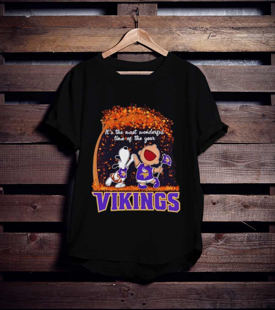 Snoopy Charlie Brown Dancing Minnesota Vikings It's The Most Wonderful Time Of The Year T-Shirt