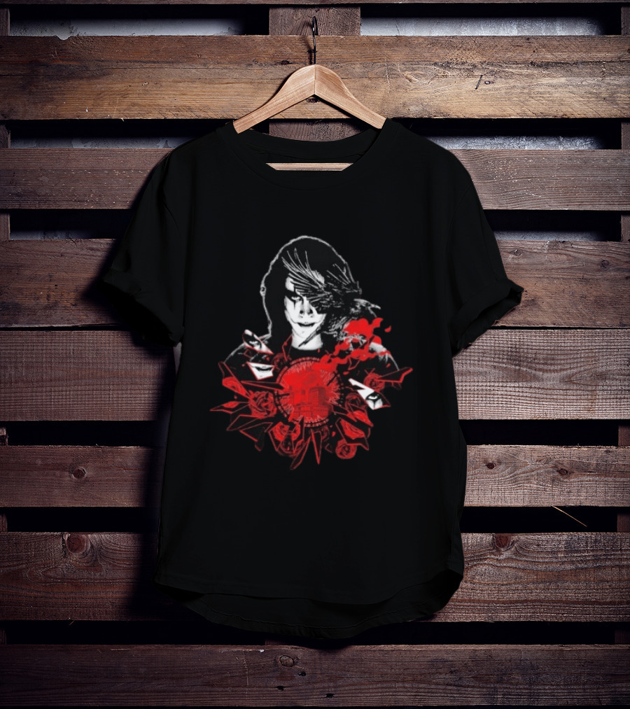 The Crow Shattered Love Red Roses And City Skyline T-Shirt