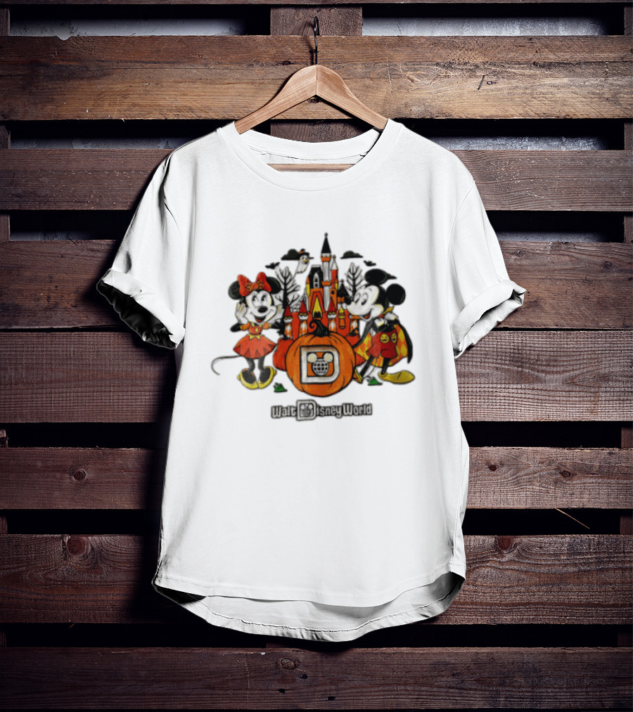 Walt Disney World Halloween Minnie Mouse Mickey Castle Pumpkin T-Shirt