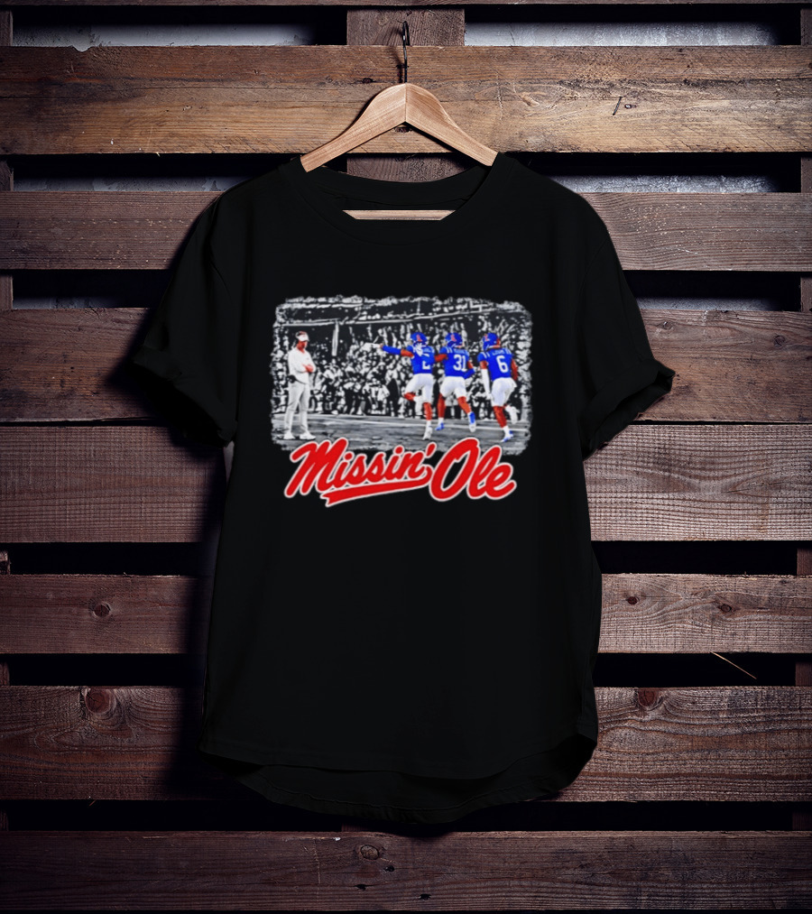 Missin' Ole Mississippi Football Scene With Players And Coach T-Shirt